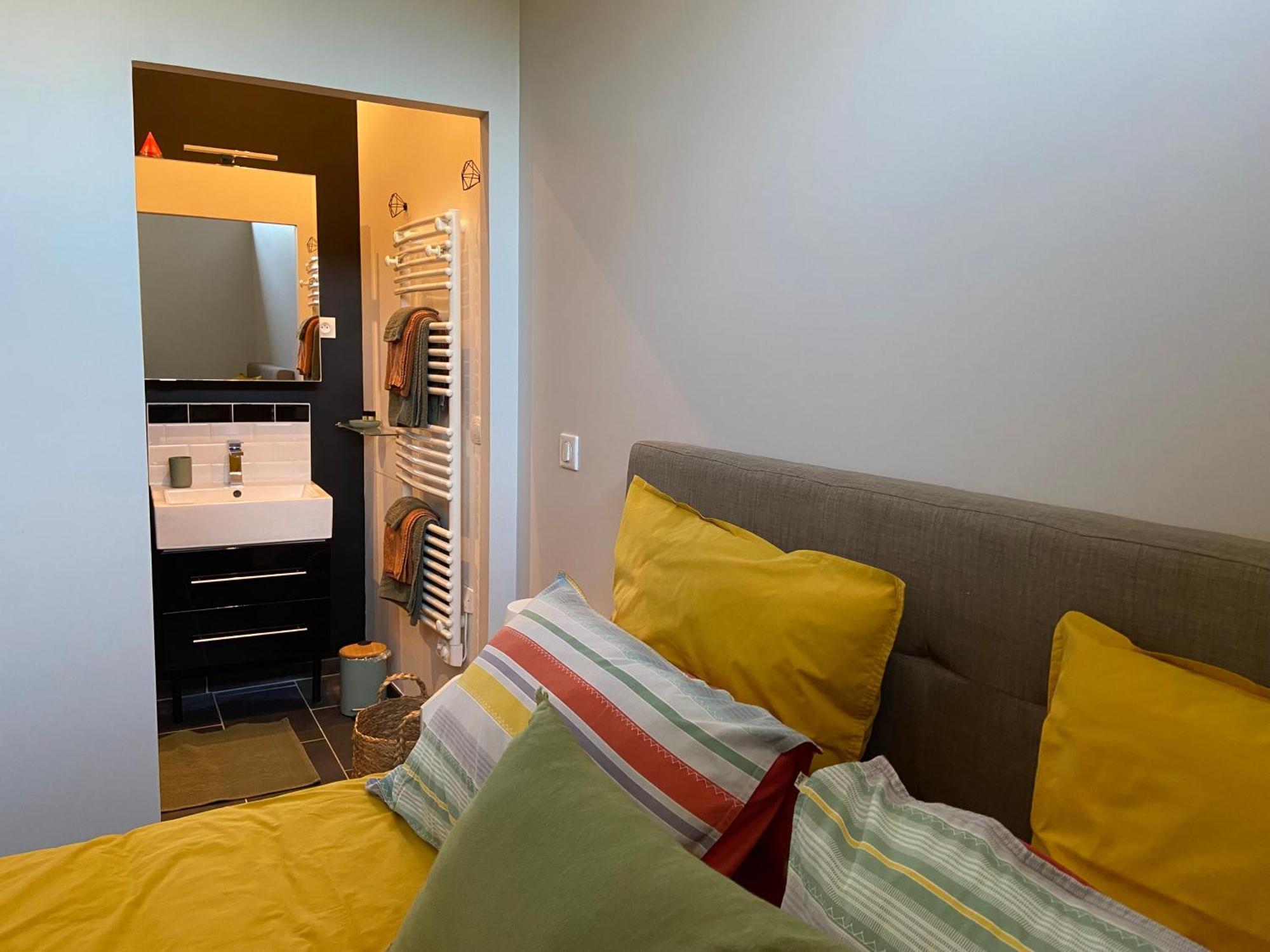 וימרה Chambre Tout Confort Avec Commodites Espace Repas Wifi Parking מראה חיצוני תמונה